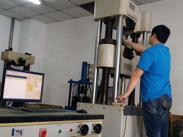 鋼材理(lǐ)化實驗室(shi)圖一