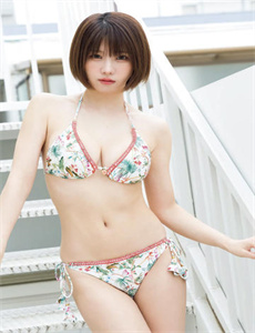美女扒开双腿让男人捅-怦然心动20岁开播