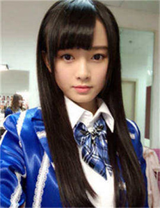 美女裸泳视频-相泽京香